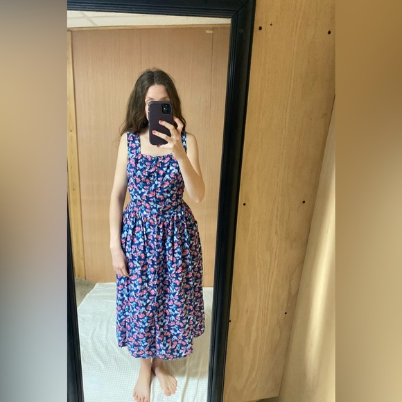 Vintage Floral Dress - Picture 4 of 11